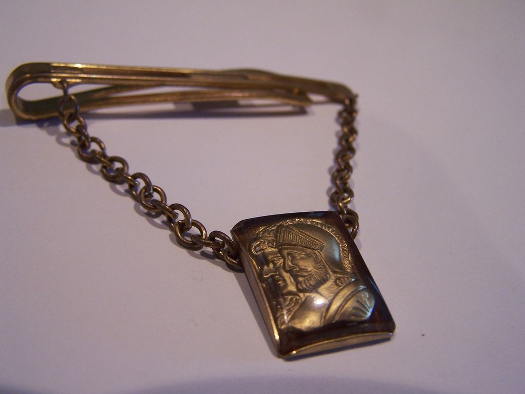 Vintage Brass Tie Bar Pin With Double Soldier Cameo Vintage Brass Tie Bar Pin With Double Soldier Cameo