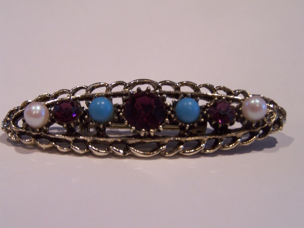 Vintage Rhinestone and Faux pearl Bar Pin Brooch Vintage Rhinestone and Faux pearl Bar Pin Brooch