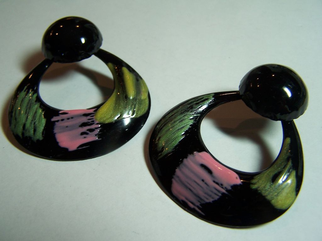 Funky Vintage Enameled Chunky Earrings Funky Vintage Enameled Chunky Earrings