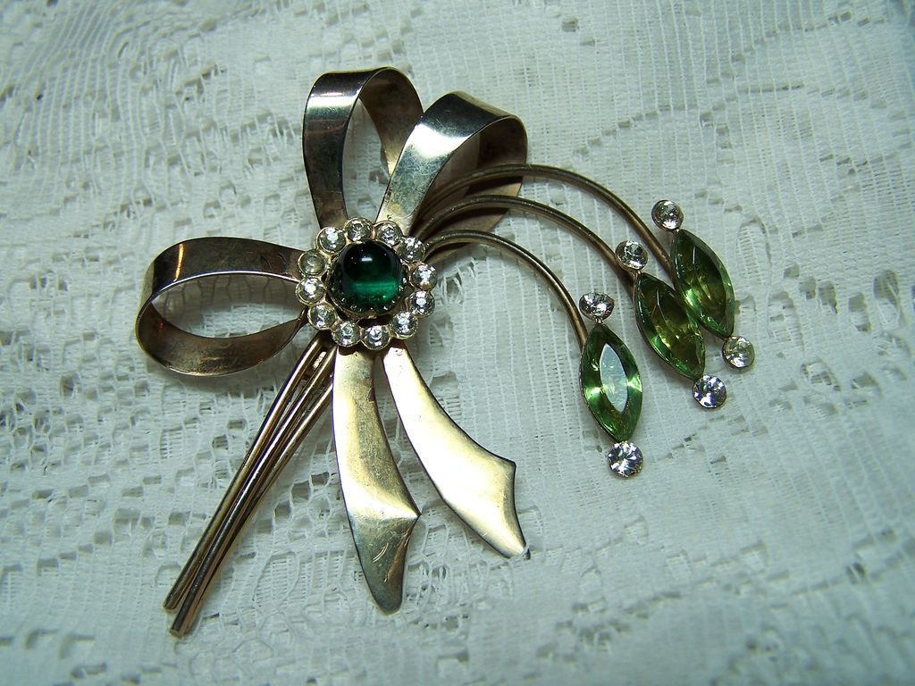 Vintage Green Rhinestone Spray Brooch Pin Vintage Green Rhinestone Spray Brooch Pin