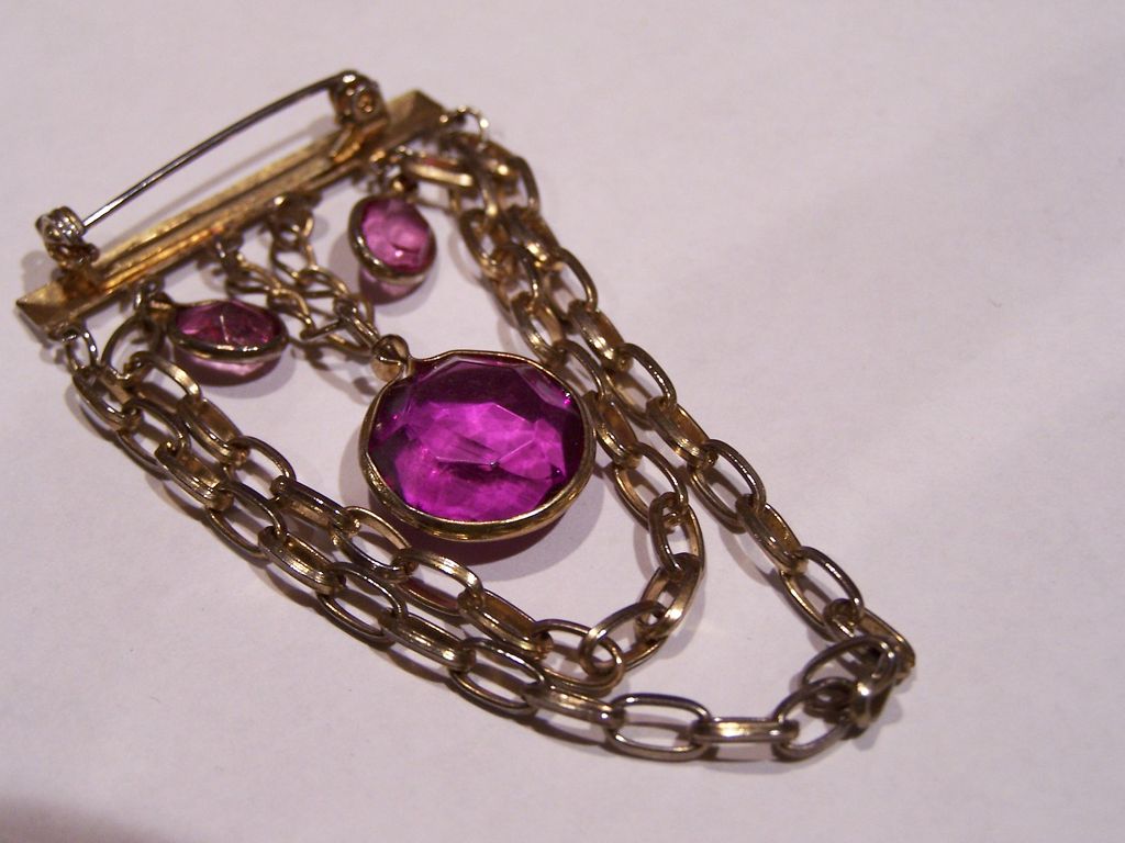 Vintage Lucite Dangle Bar Pin Vintage Lucite Dangle Bar Pin