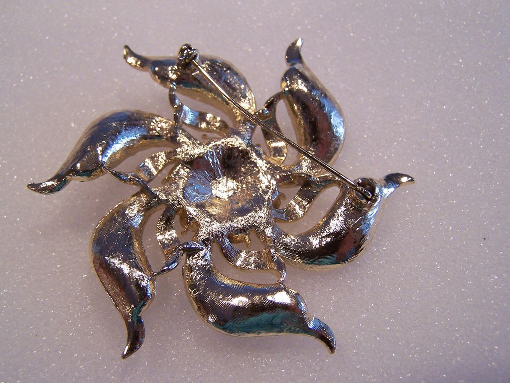 Huge Vintage Rhinestone Brooch Pin Gorgeous! Huge Vintage Rhinestone Brooch Pin Gorgeous!