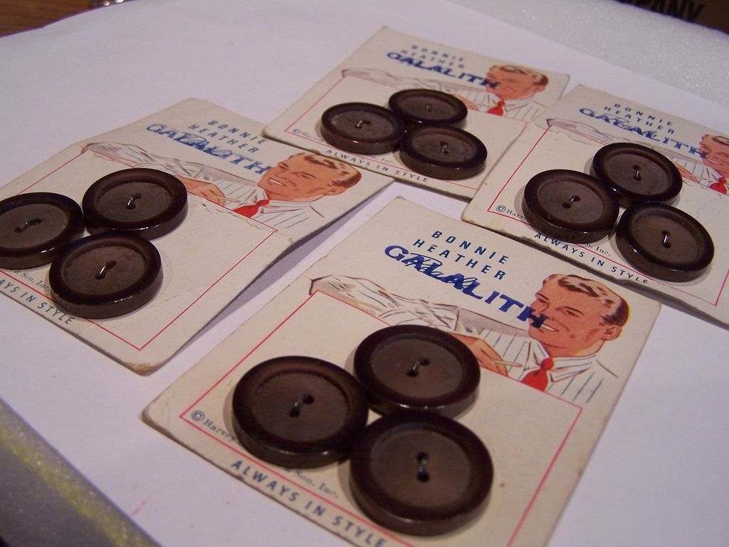 4 Vintage Button Sets on Original Display Cards 1950's 4 Vintage Button Sets on Original Display Cards 1950's