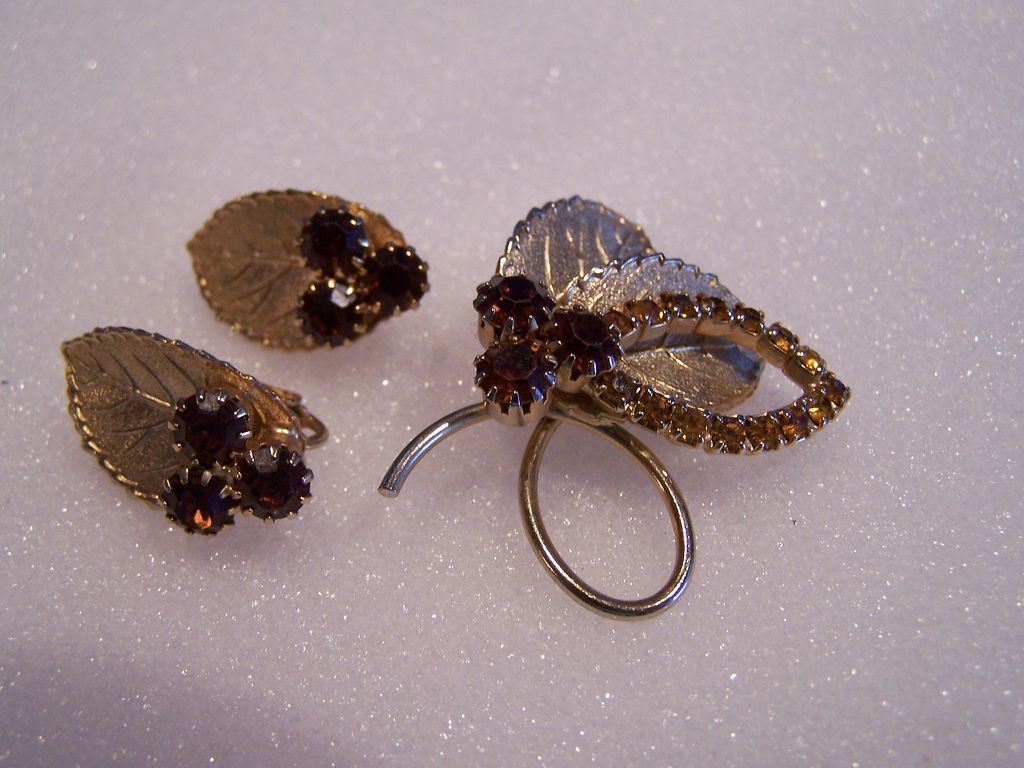 Vintage Rhinestone Brooch and Earrings Set Circa 1950's Vintage Rhinestone Brooch and Earrings Set Circa 1950's
