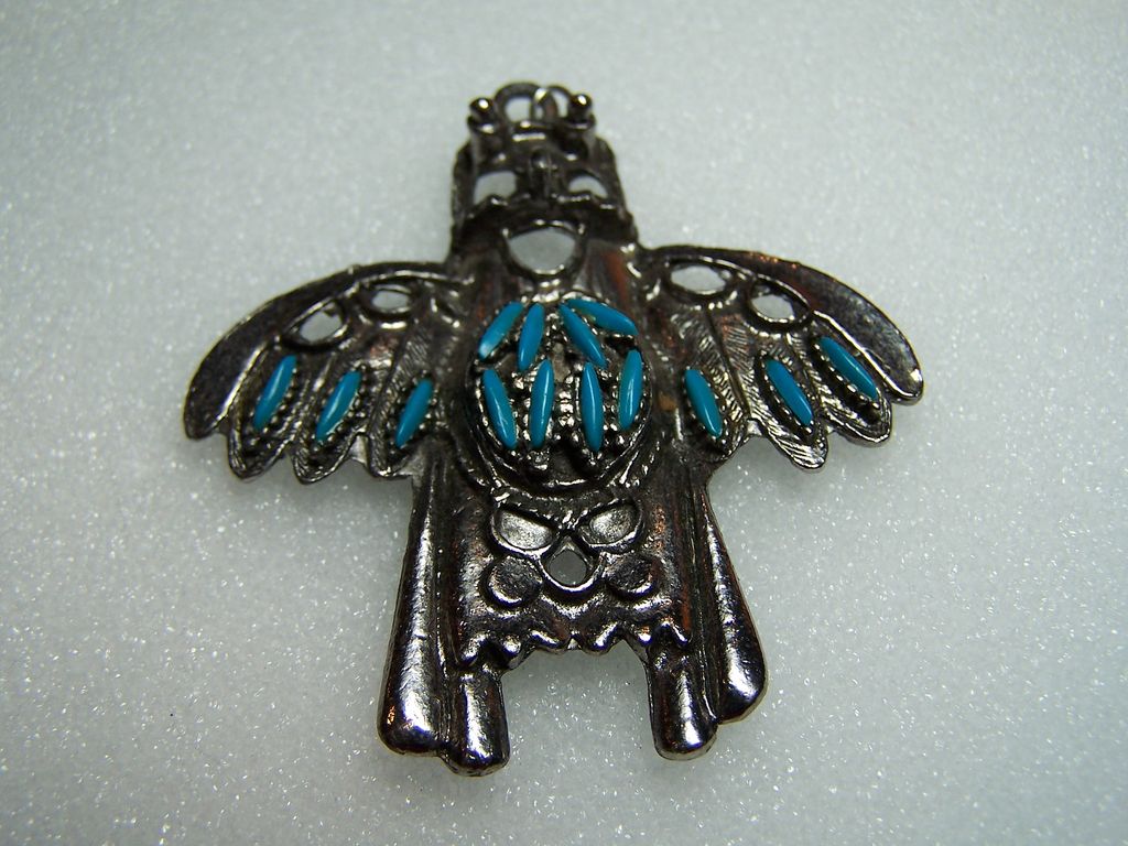 Vintage Ethnic Pendant and Earrings Set Vintage Ethnic Pendant and Earrings Set