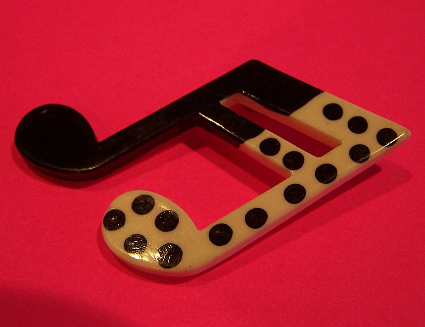 Vintage Music Note Lucite Pin Vintage Music Note Lucite Pin