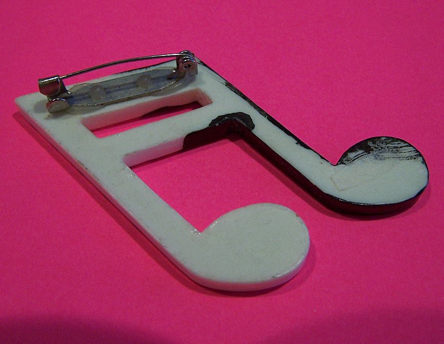 Vintage Music Note Lucite Pin Vintage Music Note Lucite Pin