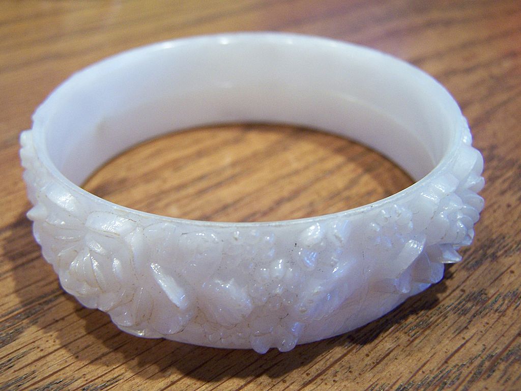 Vintage Plastic Bangle Vintage Plastic Bangle