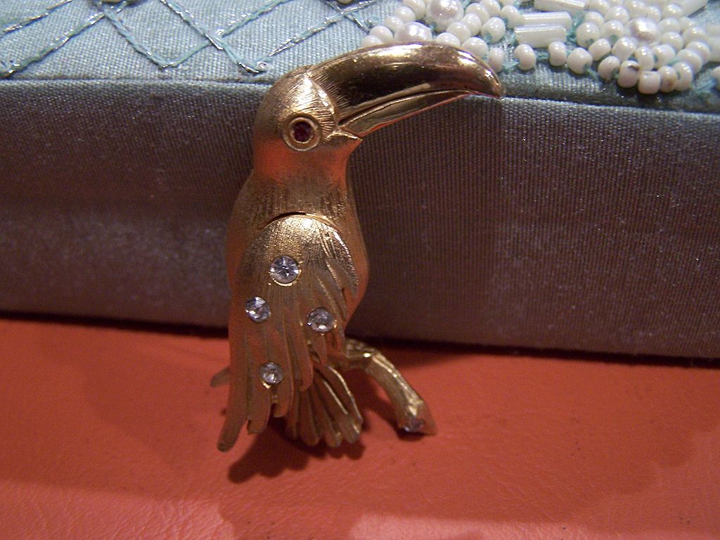 Vintage Rhinestone Bird Figural Pin Signed Pell Vintage Rhinestone Bird Figural Pin Signed Pell
