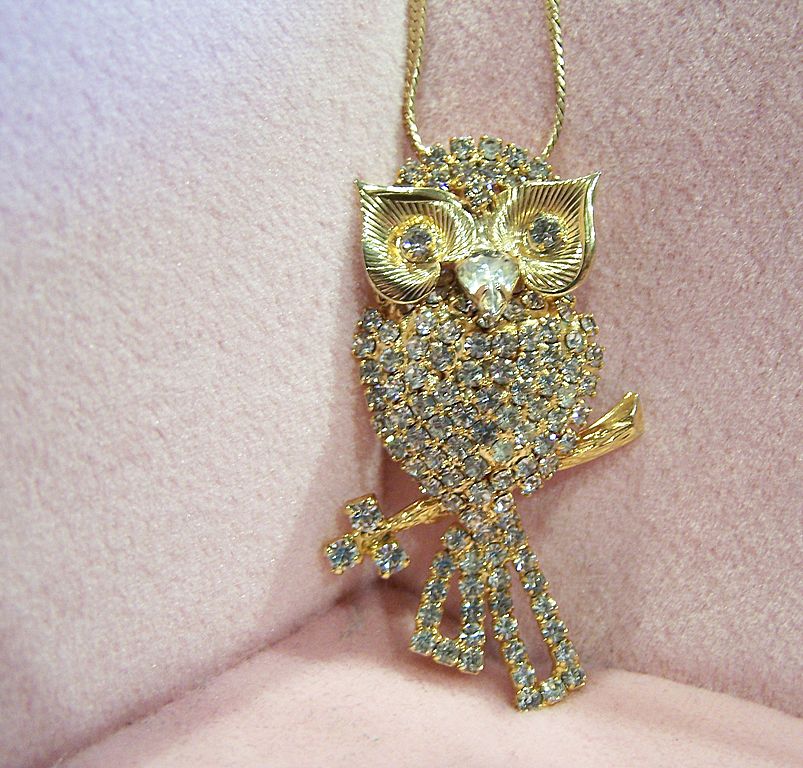Vintage Clear Rhinestone Owl Pendant Necklace Vintage Clear Rhinestone Owl Pendant Necklace