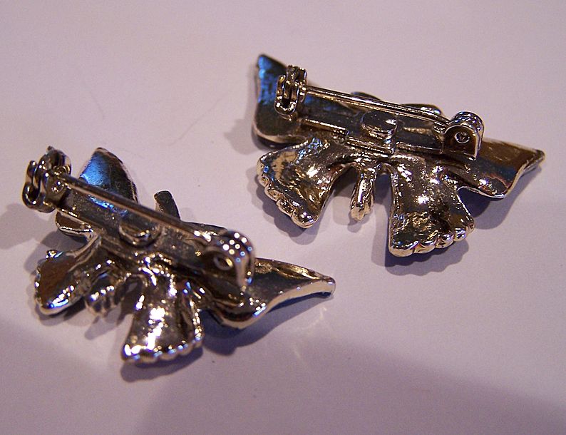 Vintage 1950's Pair Of Enameled Butterfly Pins Set Vintage 1950's Pair Of Enameled Butterfly Pins Set