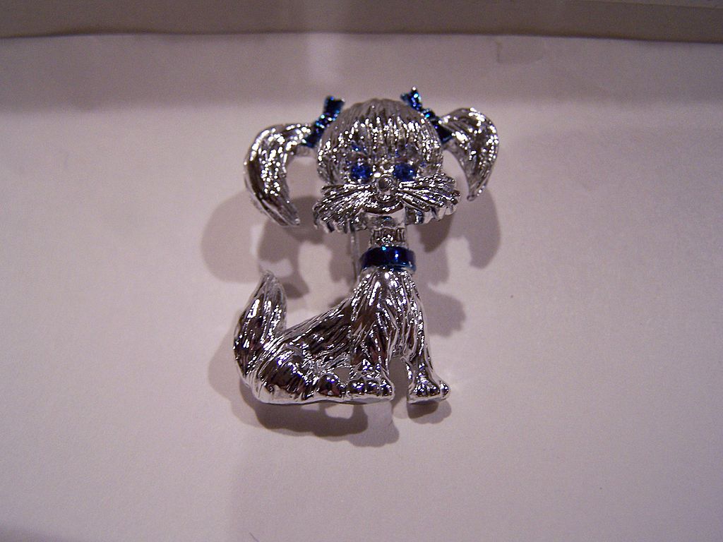 1950's Dog Puppy Figural Rhinestone Pin Brooch 1950's Dog Puppy Figural Rhinestone Pin Brooch