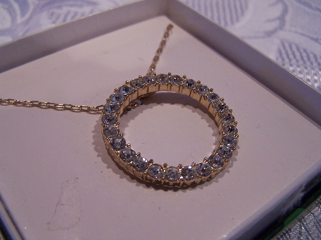 Rhinestone Pendant Necklace Rhinestone Pendant Necklace
