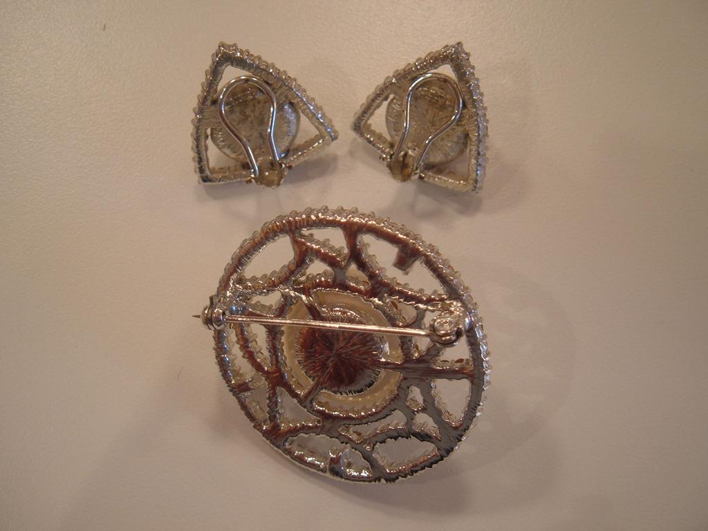Vintage Faux Pearl and Rhinestone Set Brooch and Earrings Vintage Faux Pearl and Rhinestone Set Brooch and Earrings