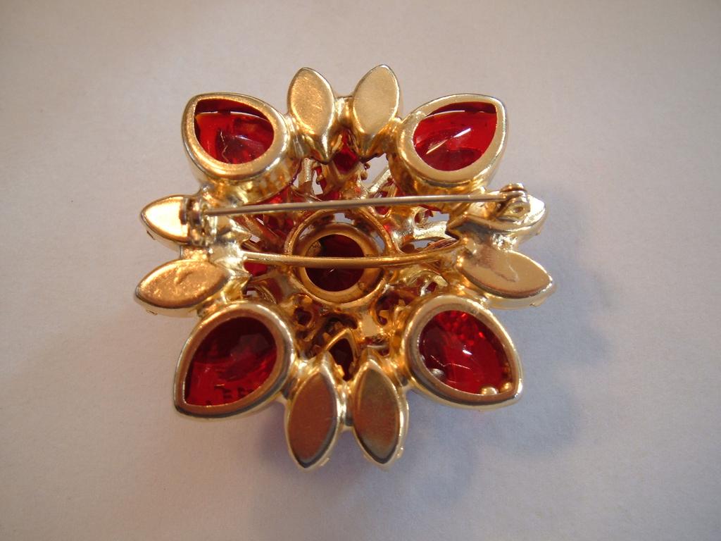 Ravishing Red Rhinestone Brooch Ravishing Red Rhinestone Brooch