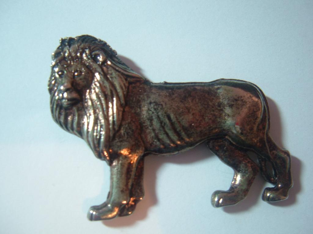 Vintage Lion Pin Vintage Lion Pin