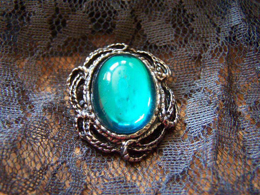 Gorgeous Green Brooch Gorgeous Green Brooch