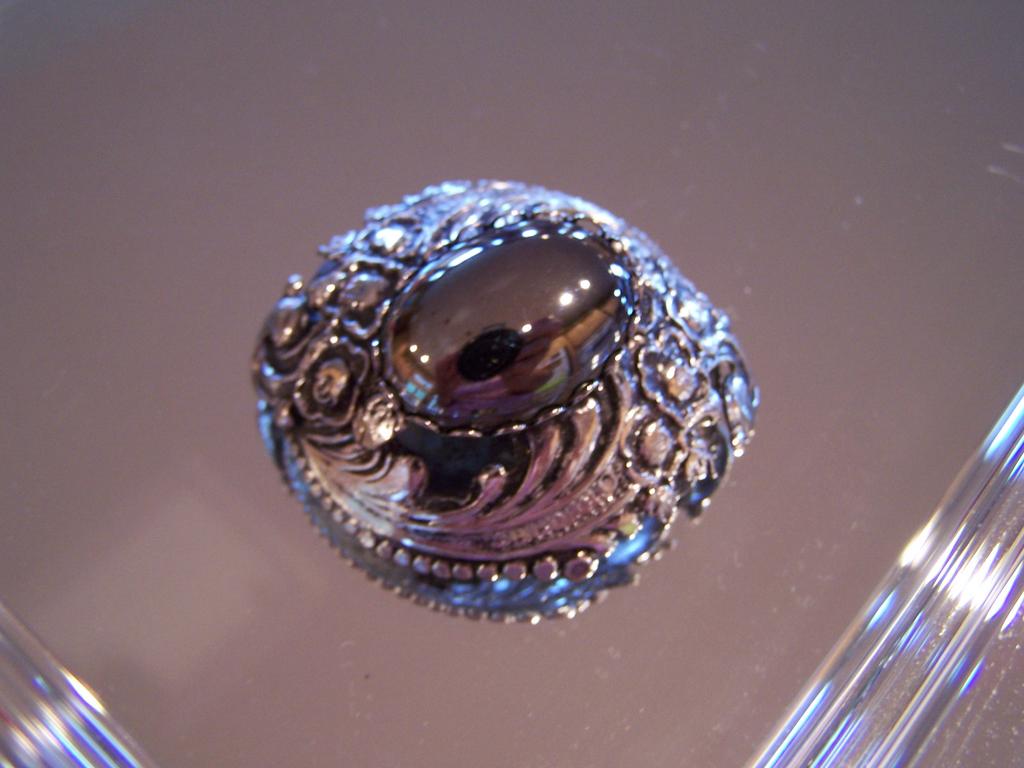 Smokey Brooch Smokey Brooch