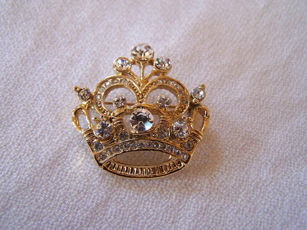 Brilliant Crown Rhinestone Brooch Brilliant Crown Rhinestone Brooch