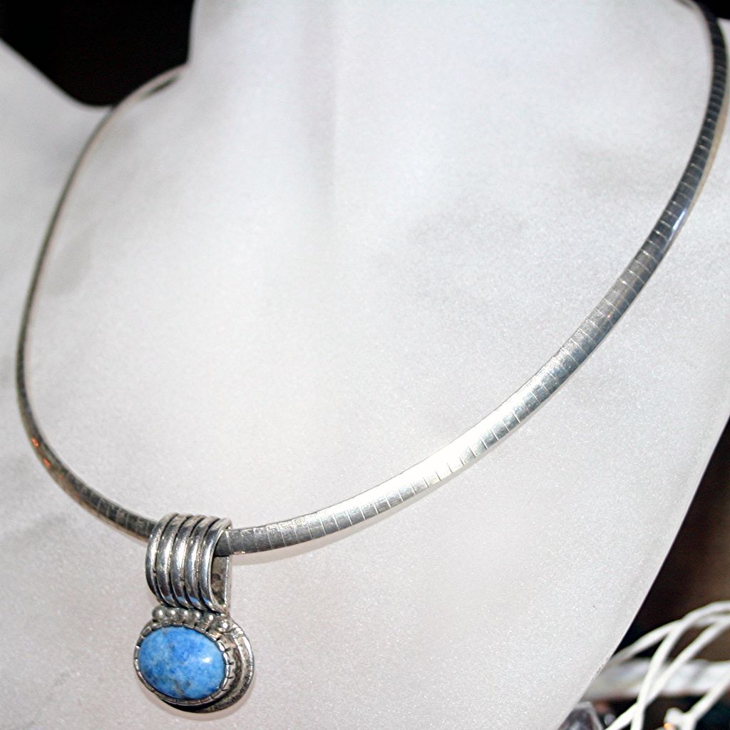 Vintage Sterling Silver Omega Chain, Denim Lapis Lazuli Pendant Vintage Sterling Silver Omega Chain, Denim Lapis Lazuli Pendant