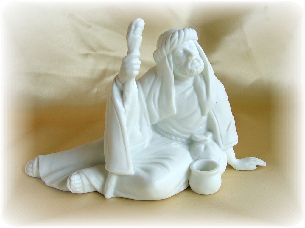 Nativity piece figure the Poor Man white porcelain mint Nativity piece figure the Poor Man white porcelain mint