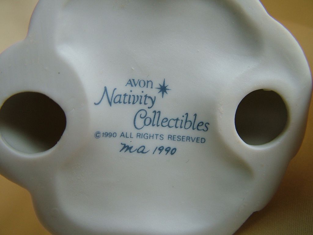 Nativity piece figure Woman with water Jug white porcelain mint Nativity piece figure Woman with water Jug white porcelain mint