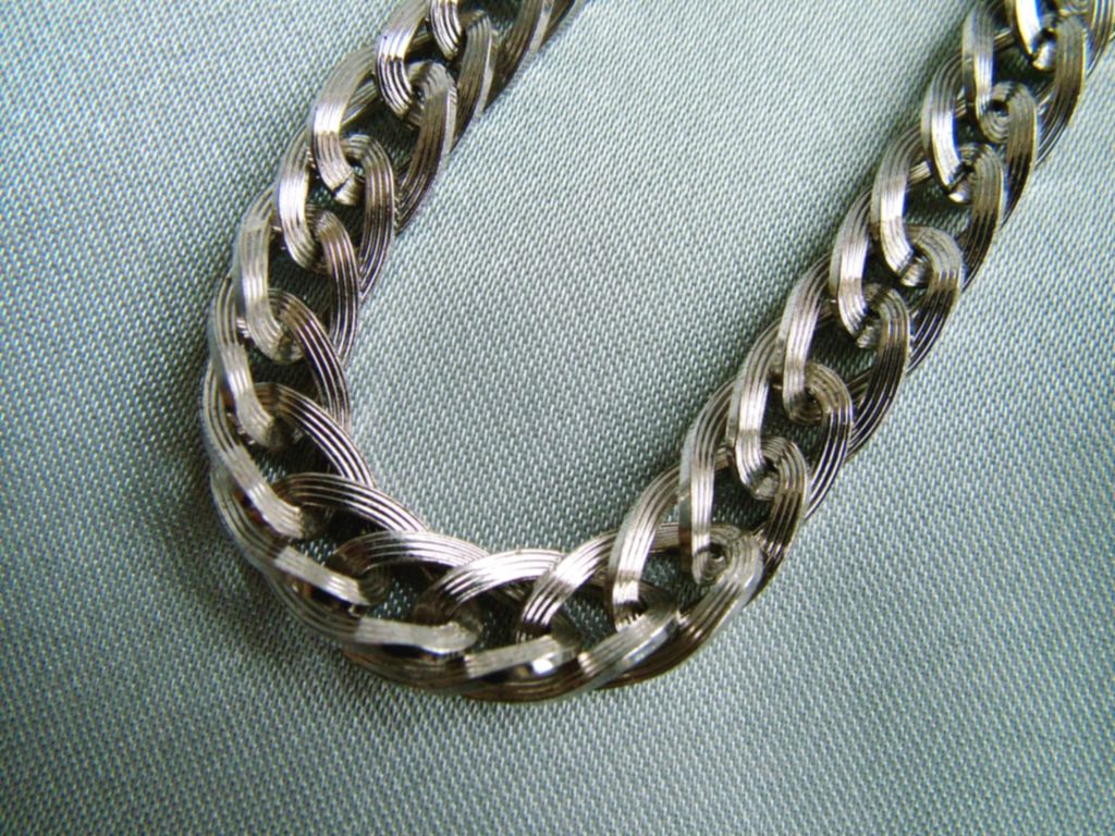 Sterling silver fancy link chain charm bracelet Sterling silver fancy link chain charm bracelet