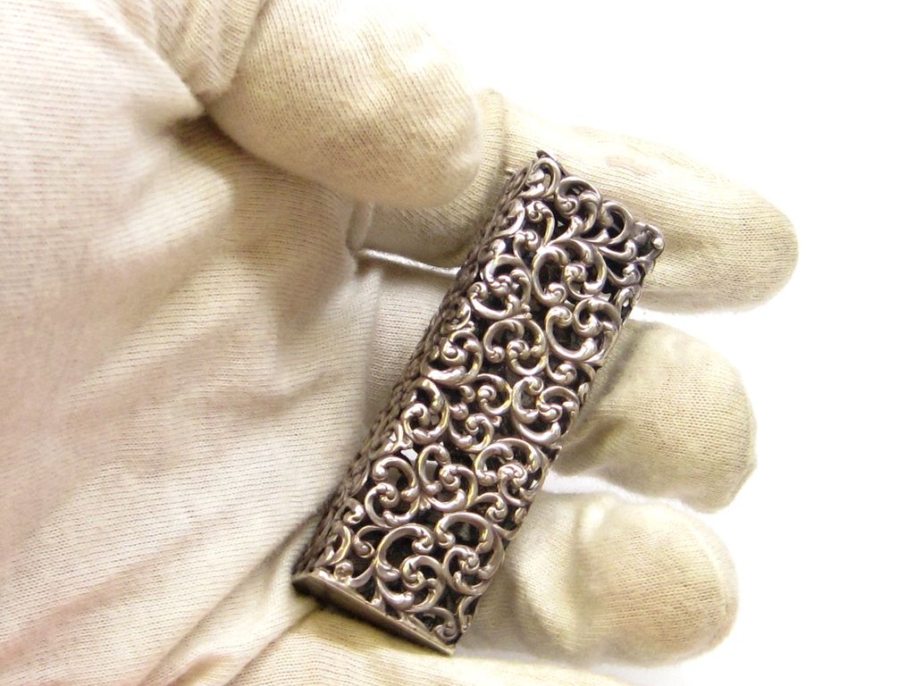 Unger Bros. Antique Sterling Silver Filigree Repousse Toothbrush Holder Unger Bros. Antique Sterling Silver Filigree Repousse Toothbrush Holder