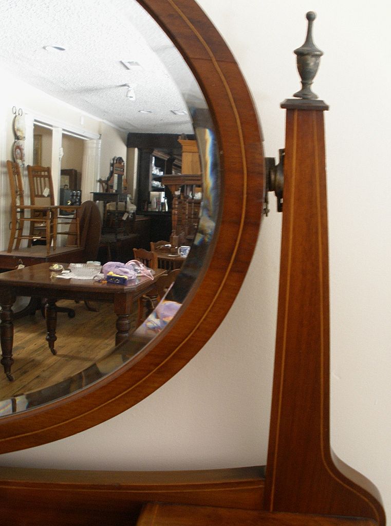 Antique English Mahogany Edwardian Inlaid Dressing Table With Mirror. Antique English Mahogany Edwardian Inlaid Dressing Table With Mirror.
