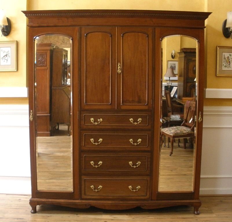 Compactum Wardrobe