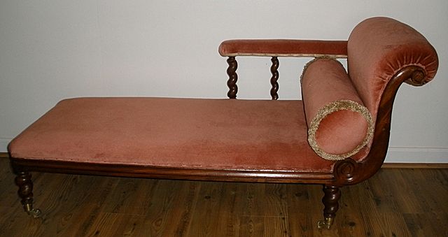 Petite Victorian Mahogany Barley Twist Chaise Lounge/Sofa. English C.1900 Petite Victorian Mahogany Barley Twist Chaise Lounge/Sofa. English C.1900