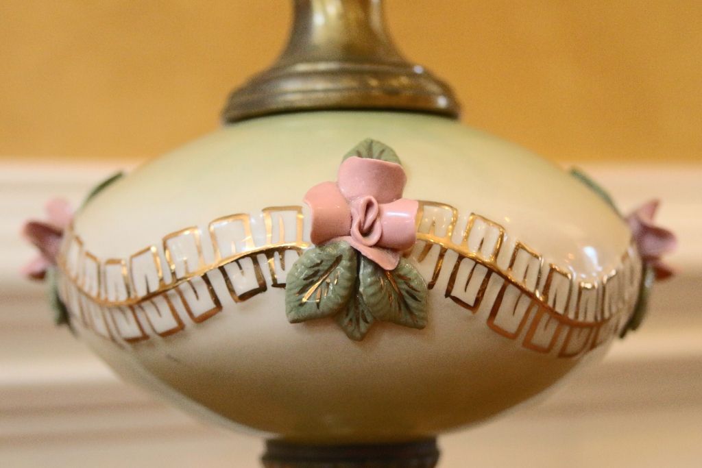 Vintage Cambridge Brass, Porcelain and Glass Lamp. Vintage Cambridge Brass, Porcelain and Glass Lamp.