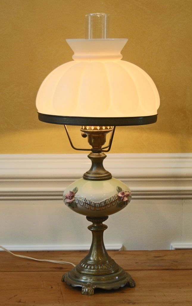 Vintage Cambridge Brass, Porcelain and Glass Lamp. Vintage Cambridge Brass, Porcelain and Glass Lamp.