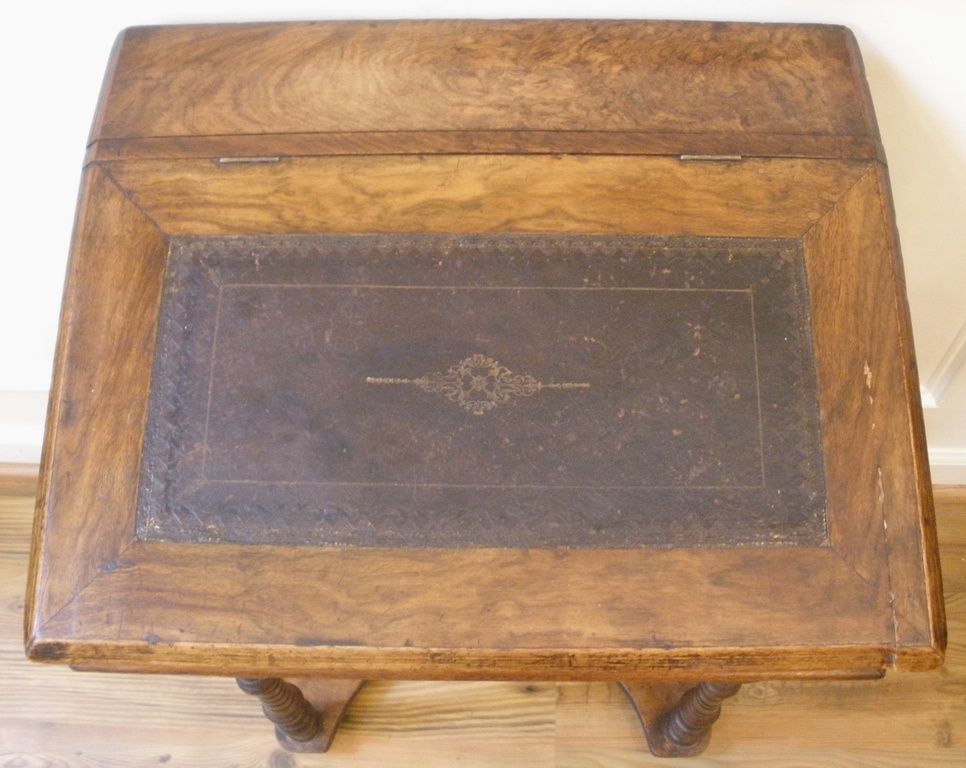 Antique American 19th Century Slant Leather Top Davenport Writing Desk. FREE SHIPPING!* Antique American 19th Century Slant Leather Top Davenport Writing Desk. FREE SHIPPING!*