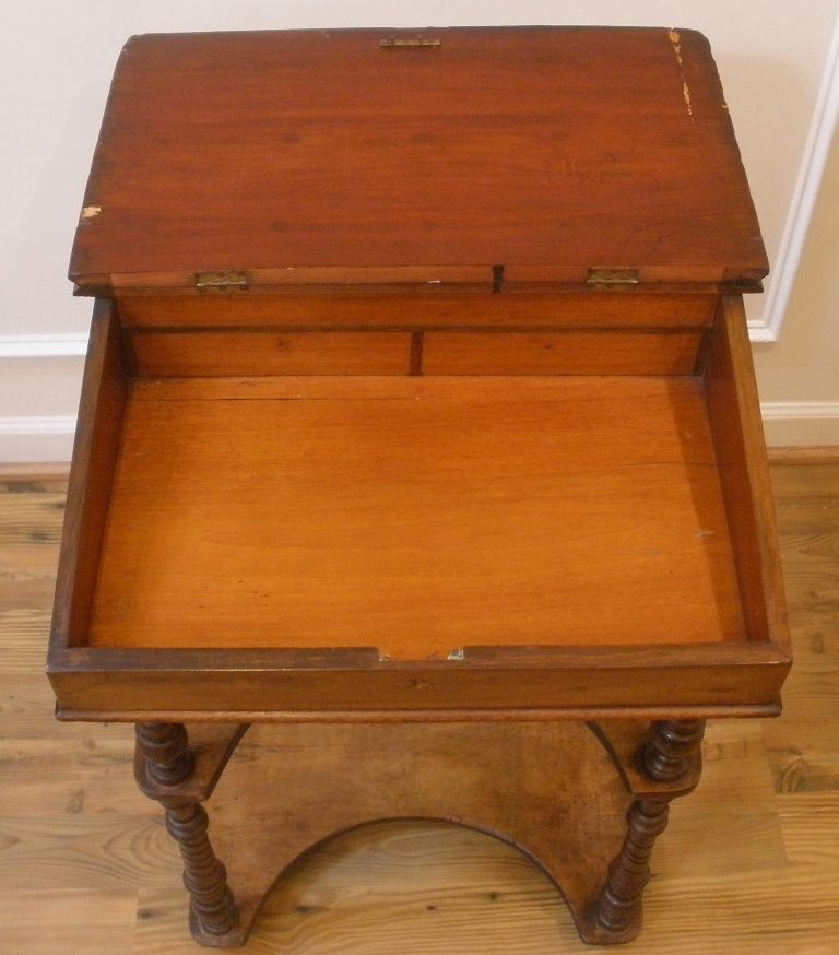 Antique American 19th Century Slant Leather Top Davenport Writing Desk. FREE SHIPPING!* Antique American 19th Century Slant Leather Top Davenport Writing Desk. FREE SHIPPING!*