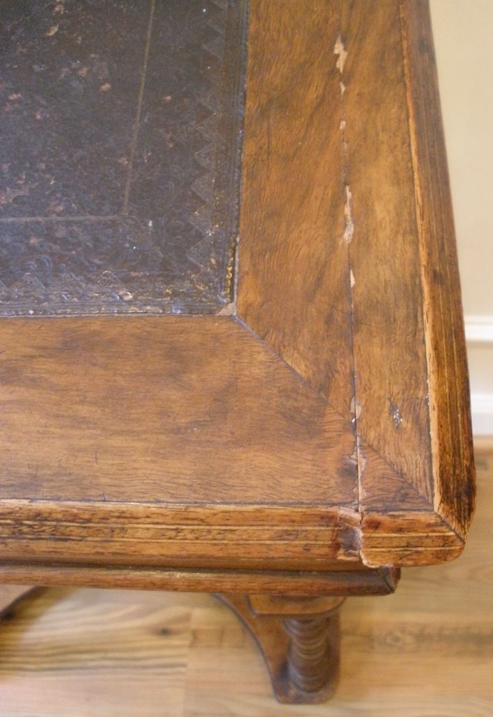 Antique American 19th Century Slant Leather Top Davenport Writing Desk. FREE SHIPPING!* Antique American 19th Century Slant Leather Top Davenport Writing Desk. FREE SHIPPING!*