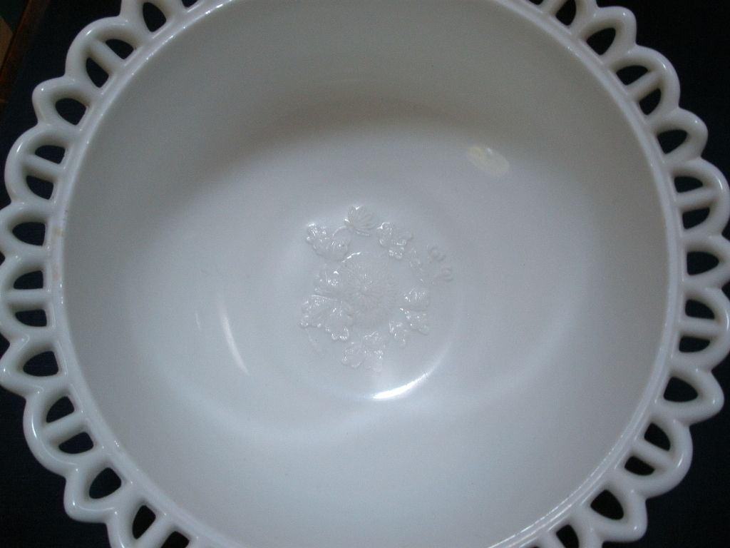 Antique Milk Glass Daisy, Tree of Life Bowl. Challinor Taylor. Antique Milk Glass Daisy, Tree of Life Bowl. Challinor Taylor.