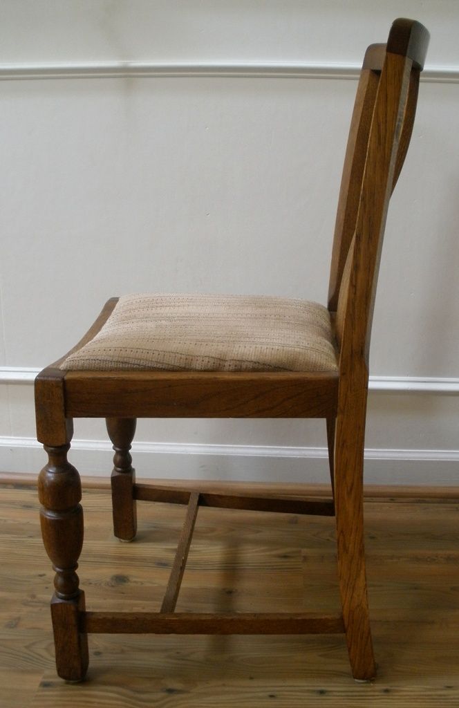 Antique English Oak Dining Chairs. Set of 4. Antique English Oak Dining Chairs. Set of 4.