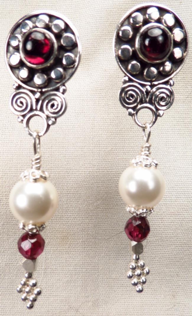 MORGAN LEFAY Earrings Garnet Silver Swarovski Crystal Pearl Celtic Medieval Style MORGAN LEFAY Earrings Garnet Silver Swarovski Crystal Pearl Celtic Medieval Style