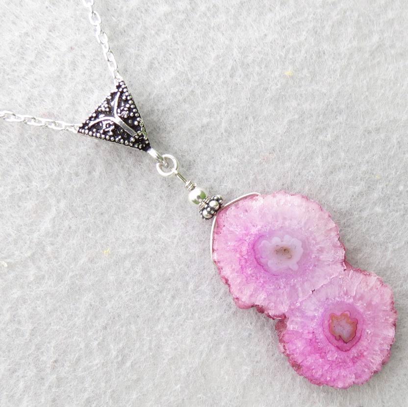 NAHEMA Pendant Necklace Pink Solar Quartz Geode Silver NAHEMA Pendant Necklace Pink Solar Quartz Geode Silver