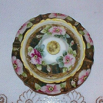 Hand Painted Nippon Biscuit Cracker Jar with Gold Moriage Hand Painted Nippon Biscuit Cracker Jar with Gold Moriage