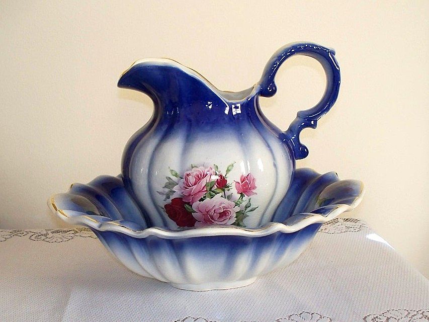 English Water Pitcher and Wash Basin English Water Pitcher and Wash Basin