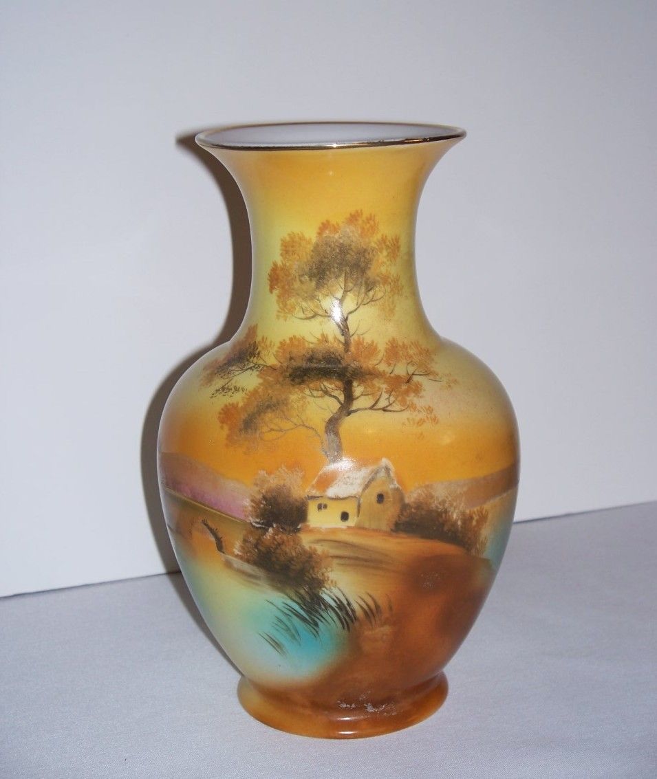Noritake House by the Lake Vase Noritake House by the Lake Vase
