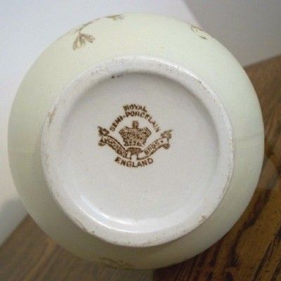 Johnson Brothers England Royal Semi Porcelain Wash Set Johnson Brothers England Royal Semi Porcelain Wash Set
