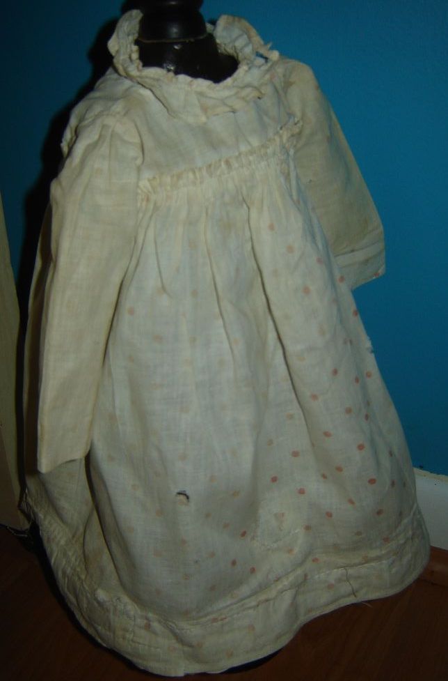 Charming Very Early Doll Dress, Perfect for China Charming Very Early Doll Dress, Perfect for China