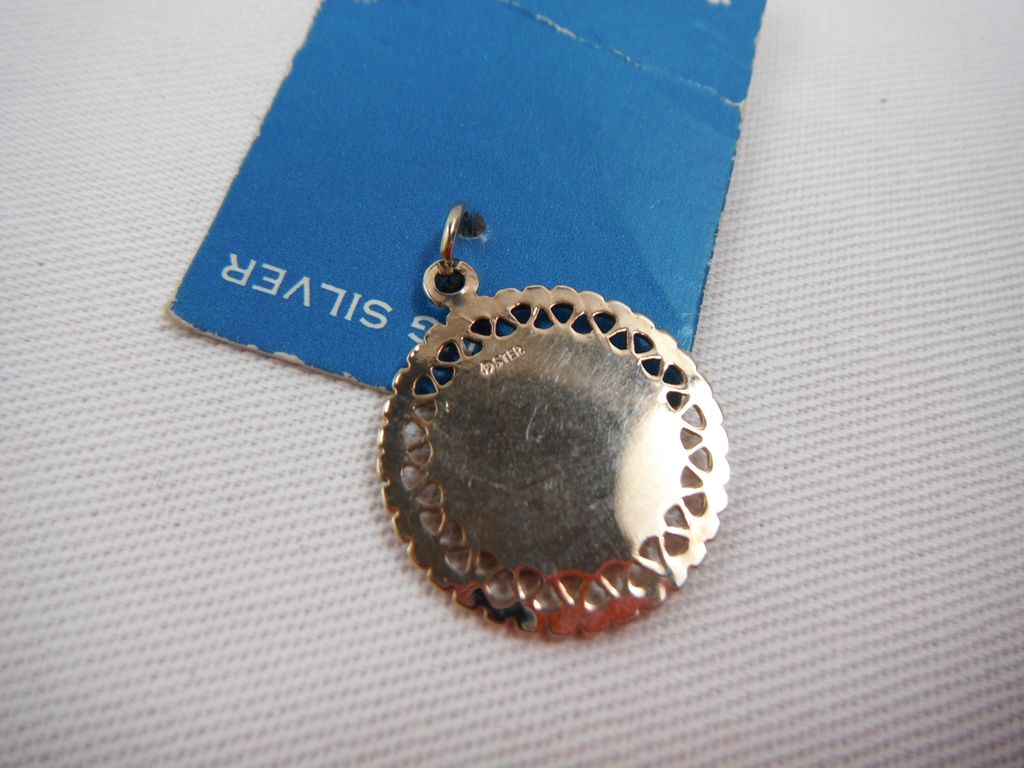 Silver Charm - State of Texas Outline and Medallion Silver Charm - State of Texas Outline and Medallion