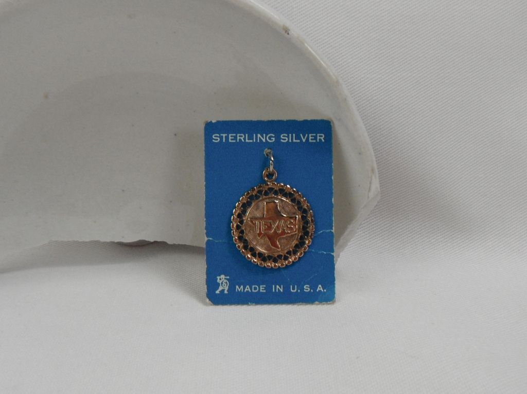 Silver Charm - State of Texas Outline and Medallion Silver Charm - State of Texas Outline and Medallion