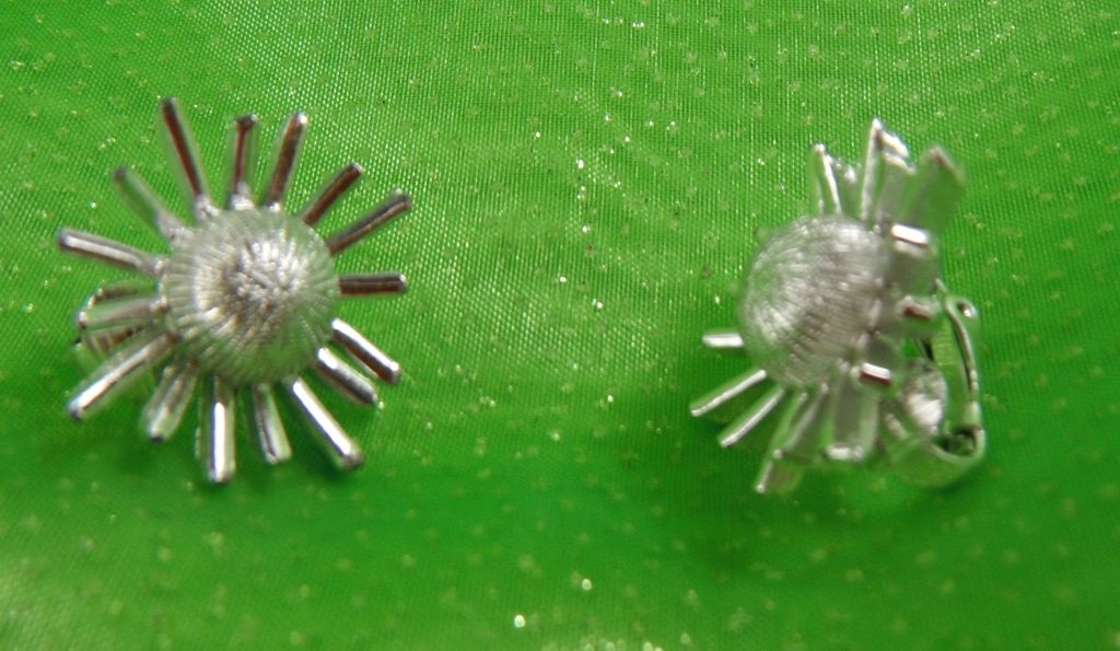 1960s Space Age Atomic Silvertone Clip Earrings 1960s Space Age Atomic Silvertone Clip Earrings