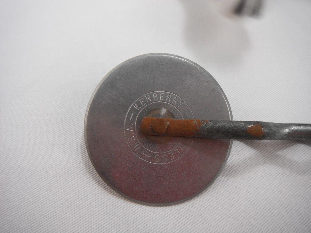 Vintage Kenberry New York Pizza Cutter Vintage Kenberry New York Pizza Cutter