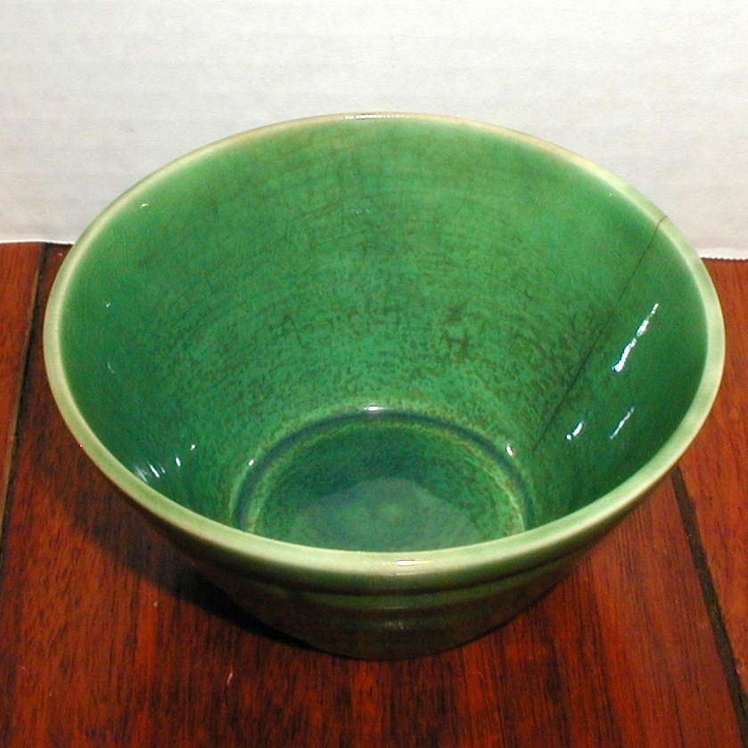 1930's Small Green Crockery Bowl 1930's Small Green Crockery Bowl